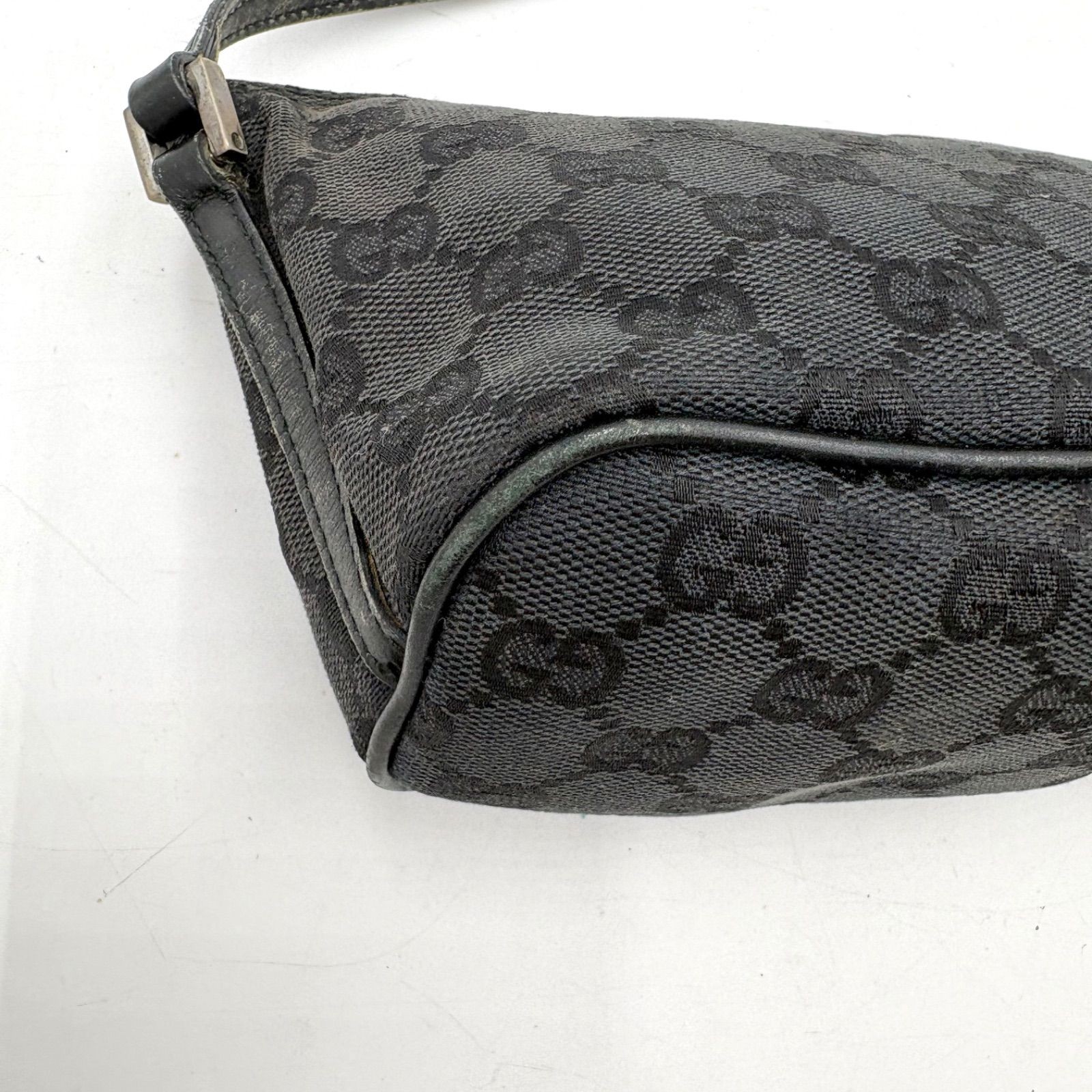 Auth GUCCI GG Canvas SV Plate Accessory Pouch Handbag Black 039 1103 2Y9577