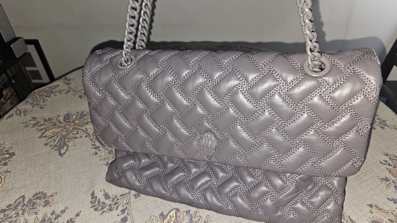 $160 Kurt Geiger Kensington Drench Large Leather Shoulder Bag Grey