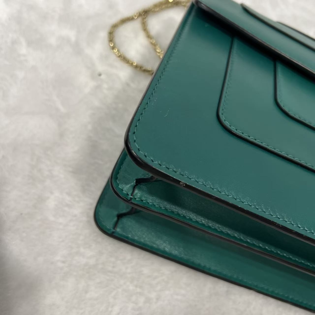 Auth Bvlgari Serpenti Shoulder Bag Deep Green Calfskin Leather Designer Classic