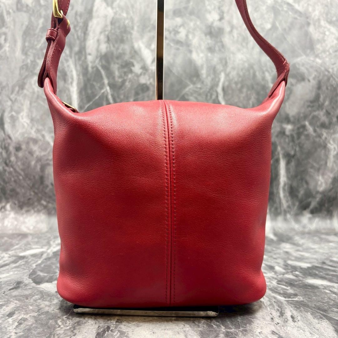 COACH 1051 Glove Leather Red One Shoulder Bag Gold Hardware 23x21cm Auth