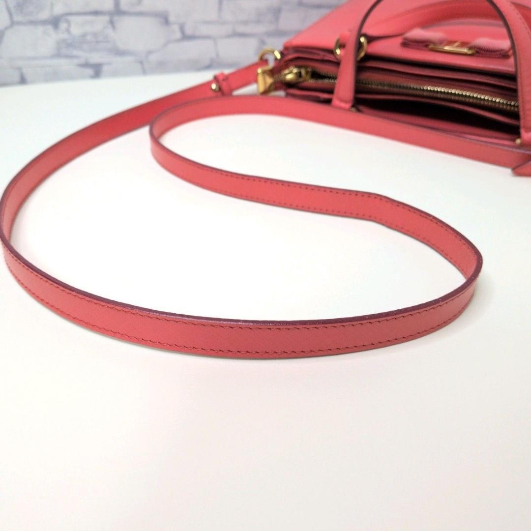 Ferragamo Pink Leather Shoulder Bag with Ribbon Used, 7.9×10.2×2.4 inches