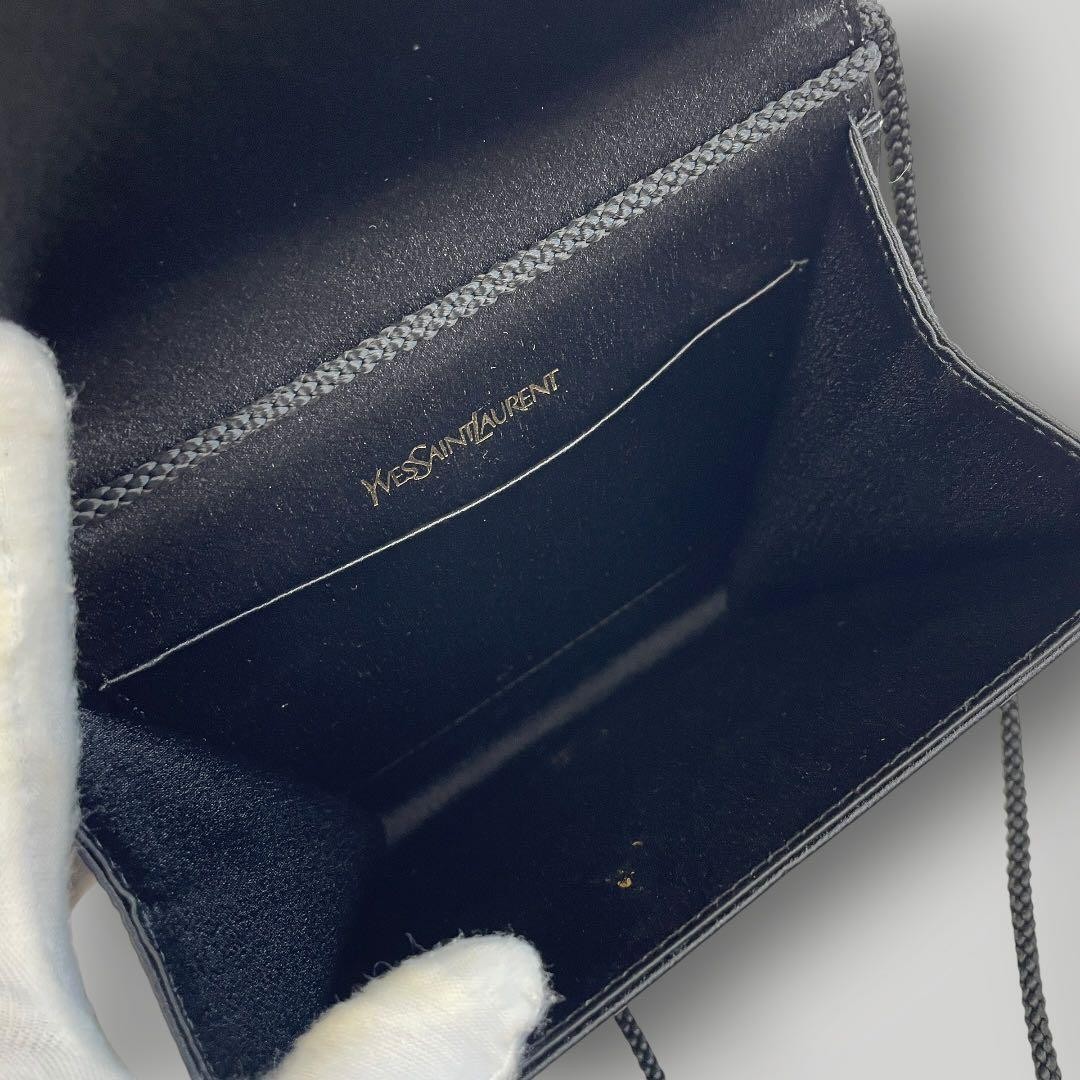 Yves Saint Laurent YSL Black Nylon Crossbody Shoulder Bag Pochette Flap W17cm