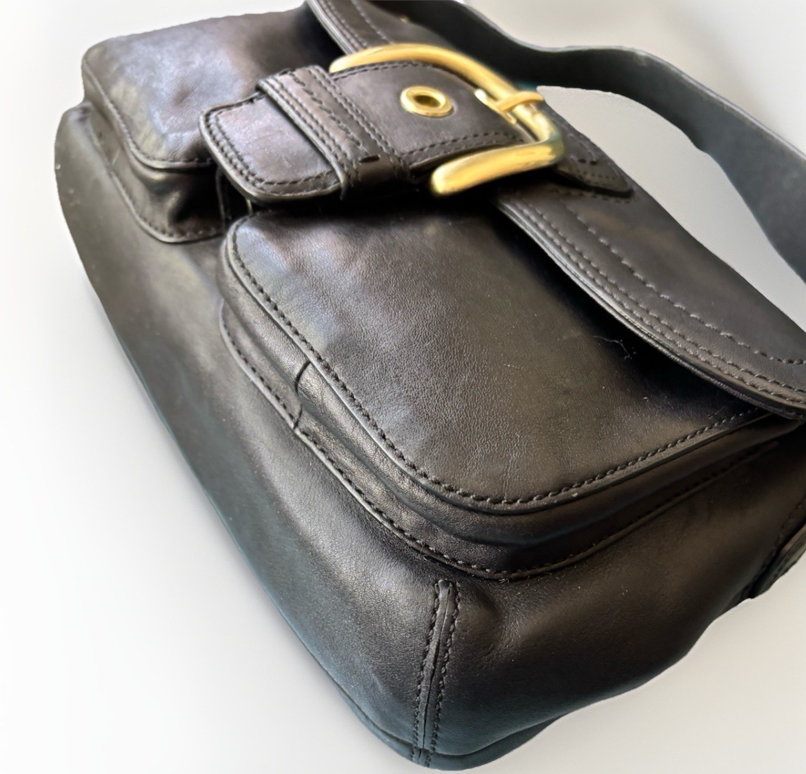 Coach Black Leather Brass Buckle Soho Pocket Flap 11842 w Brand Card