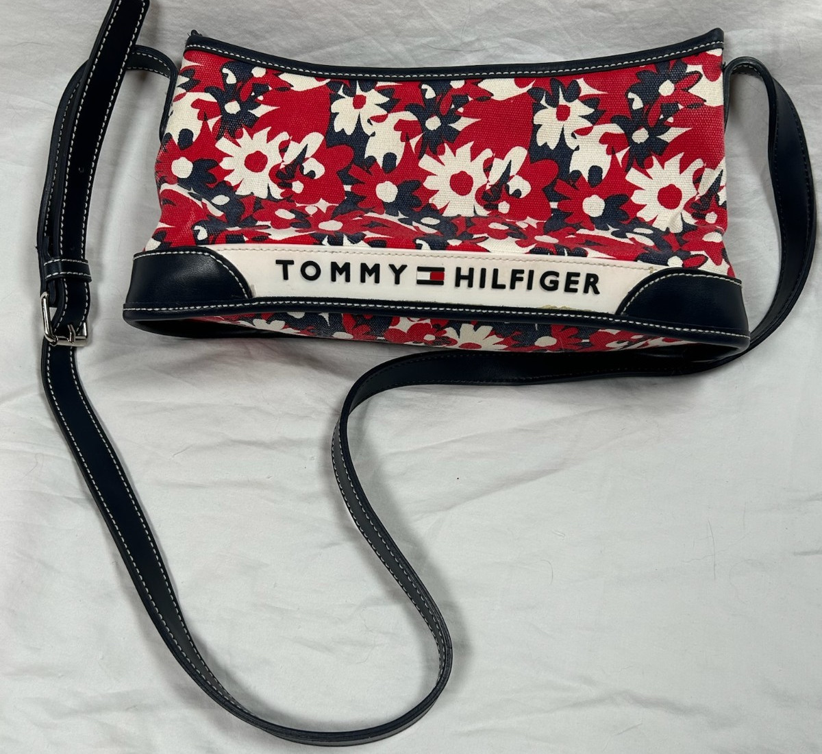 Vintage Y2K Red White Blue TOMMY HILFIGER Small Spell Out Purse Handbag!