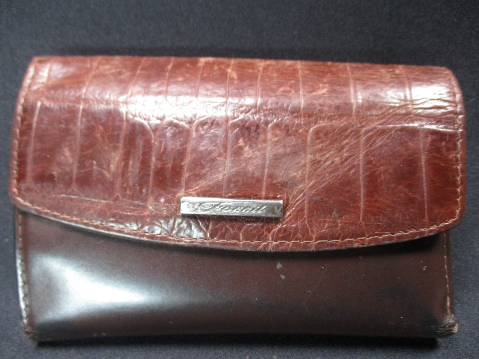 Multi Section Fossil Wallet – Brown Leather – 5 1/8″ x 3 3/4″ – Double Snap
