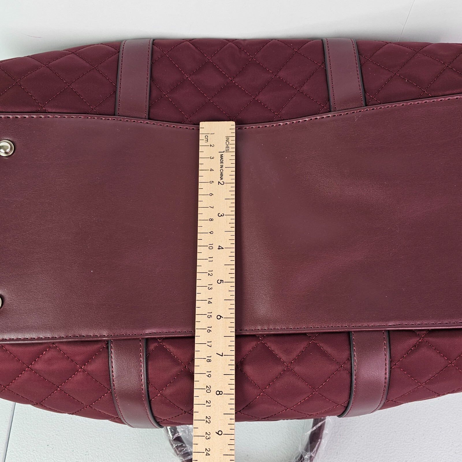 NWT Vanessa Williams Women’s Burgundy Quilted Duffle Bag Strap Zip & Dust Bag