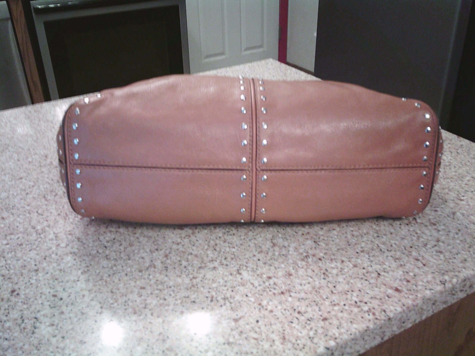 MICHAEL KORS UPTOWN ASTOR HOBO SHOULDER BAG
