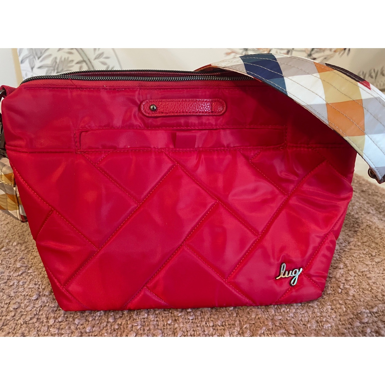 Lug Flare Crossbody Bag Womens Small Red Excellent Quilted Nylon Extra Strap