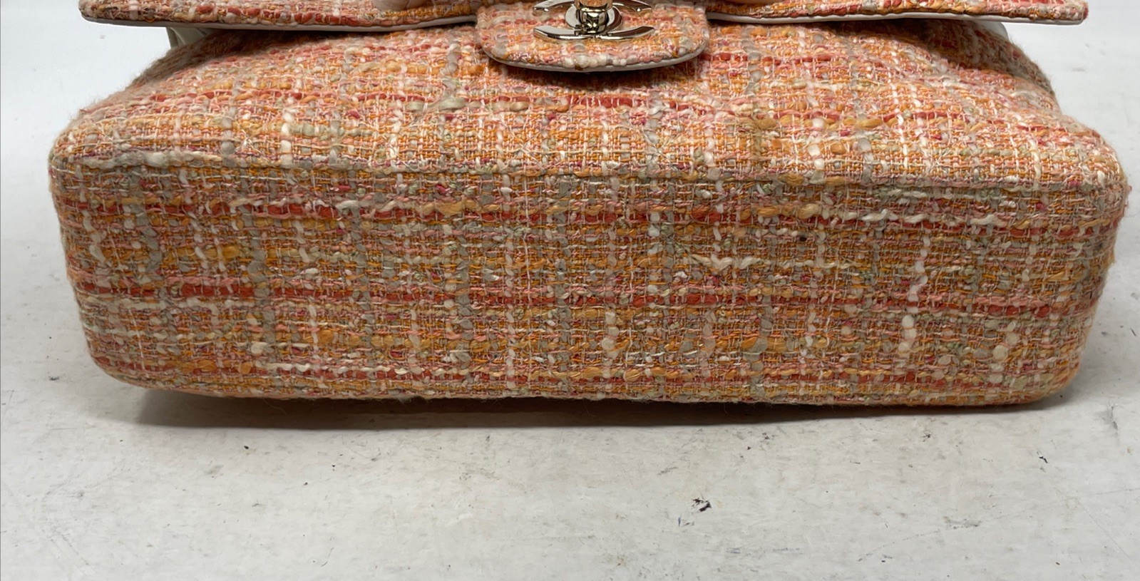 Authentic Chanel 2005 10-Series Peach Tweed Medium Classic Double Flap Bag (197)