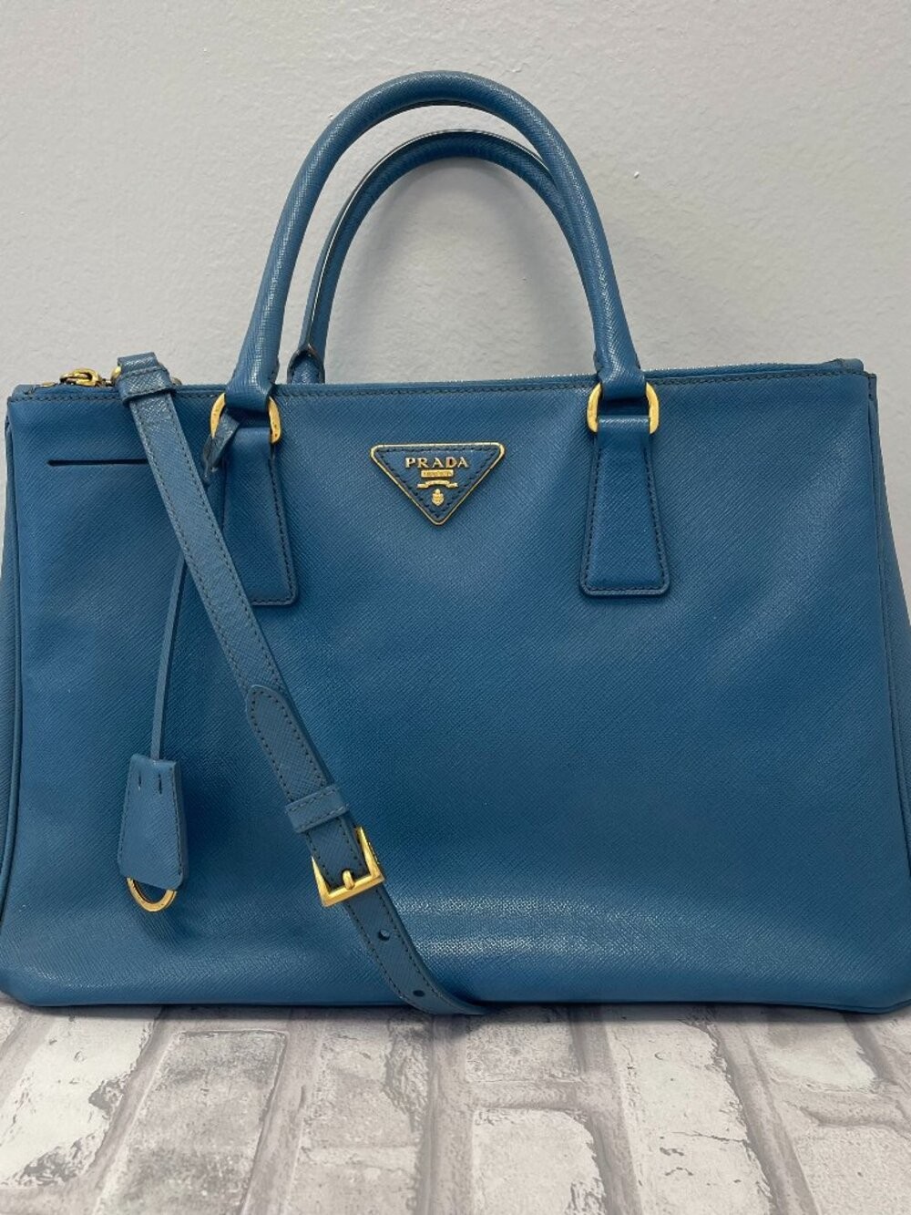 Prada Saffiano Lux Galleria Medium Double-Zip Tote Shoulder Bag in Blue-Preowned