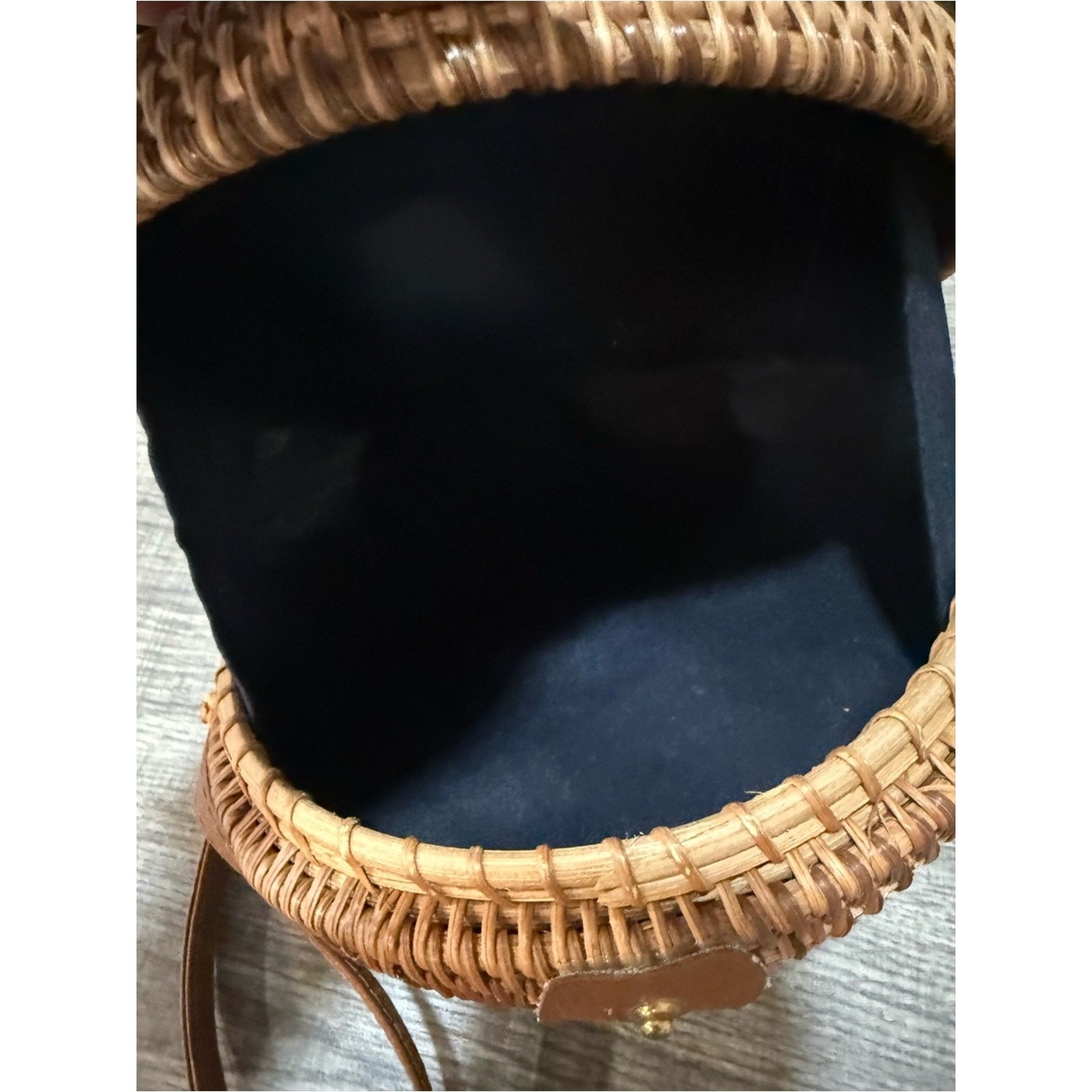 Woven Round Crossbody Bag in Brown