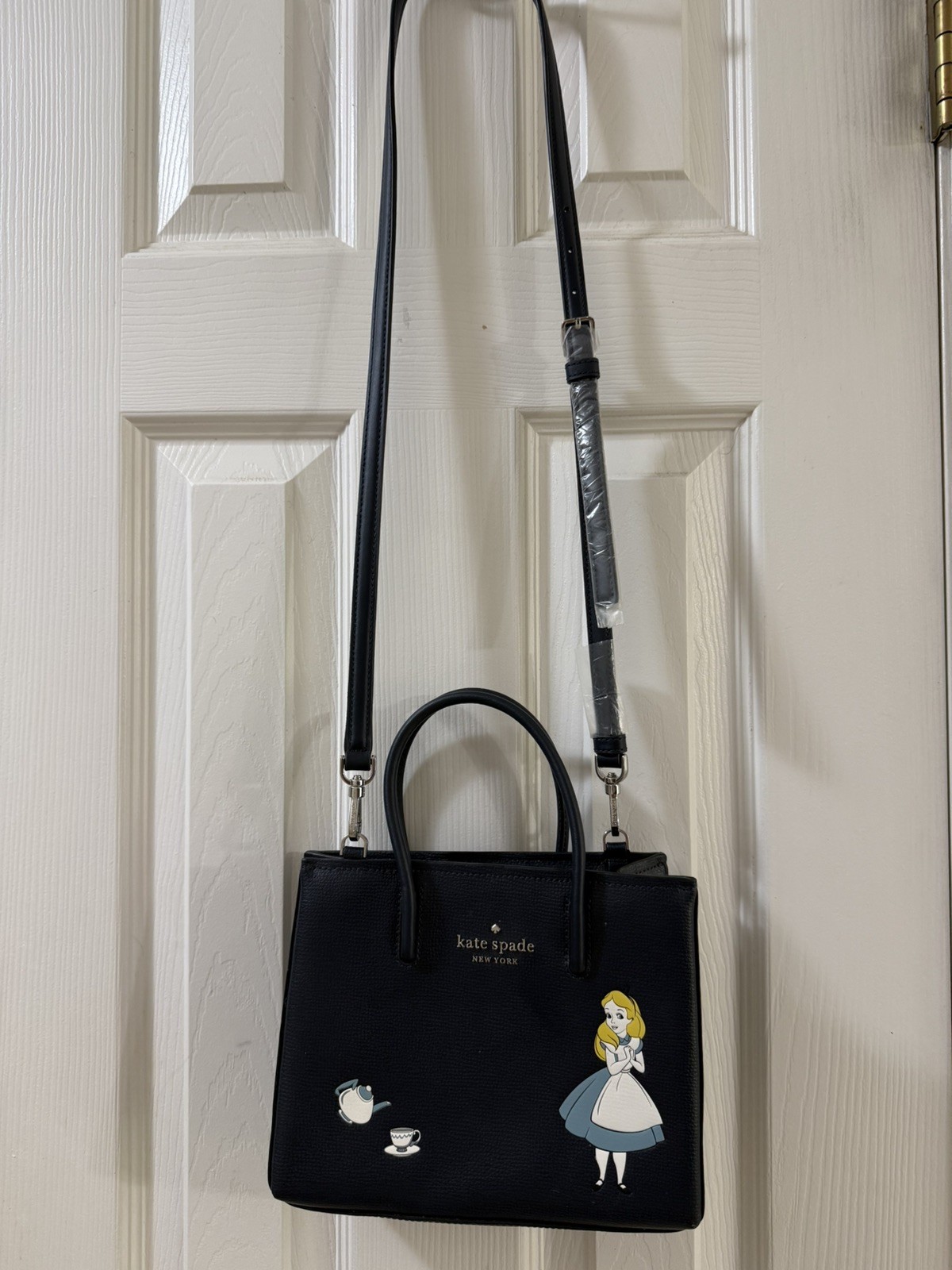 NEW Disney x Kate Spade New York Alice in Wonderland Shopper Crossbody Bag
