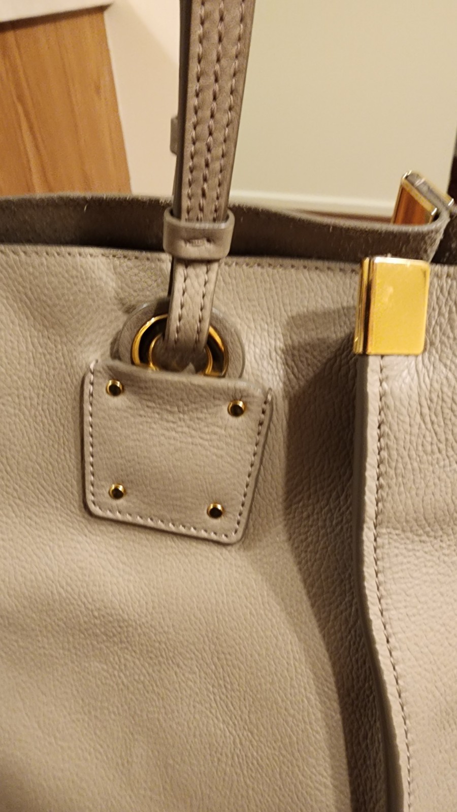 Chloe Medium Vick Tote bag smooth calfskin leather beige