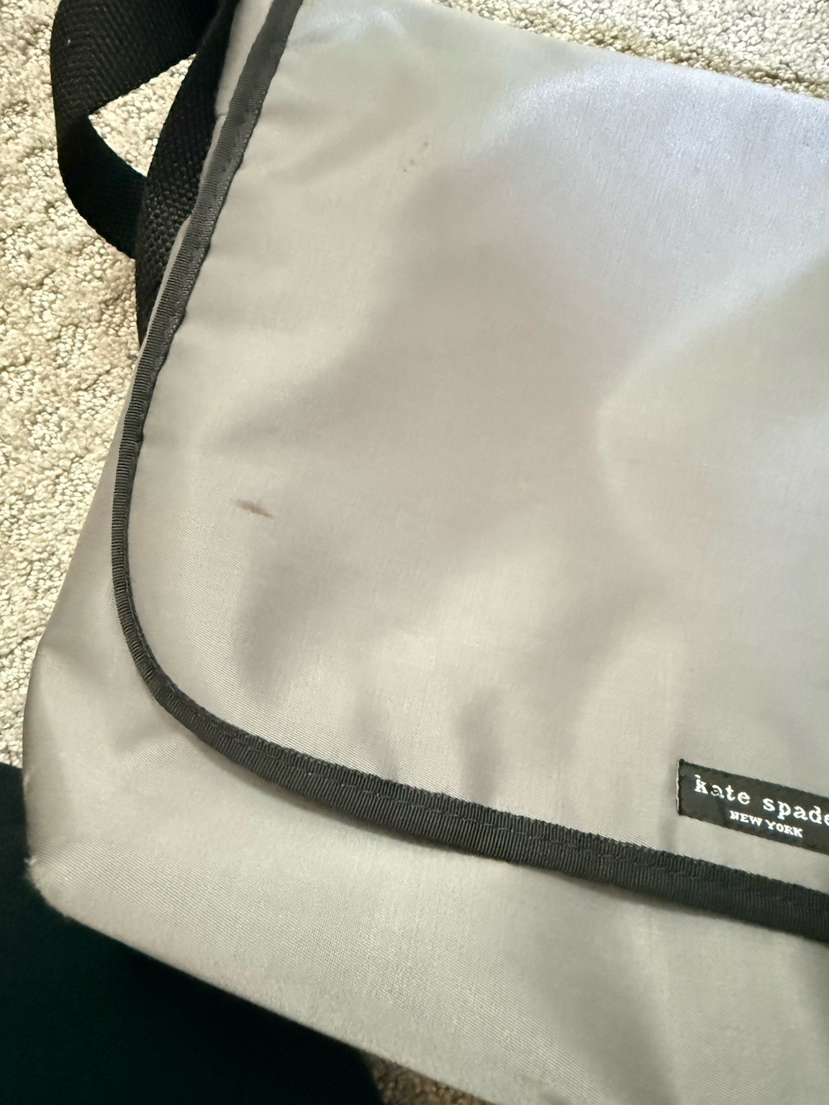 kate spade new york Women’s Shoulder Bag Gray/Black Logo Hook & Loop
