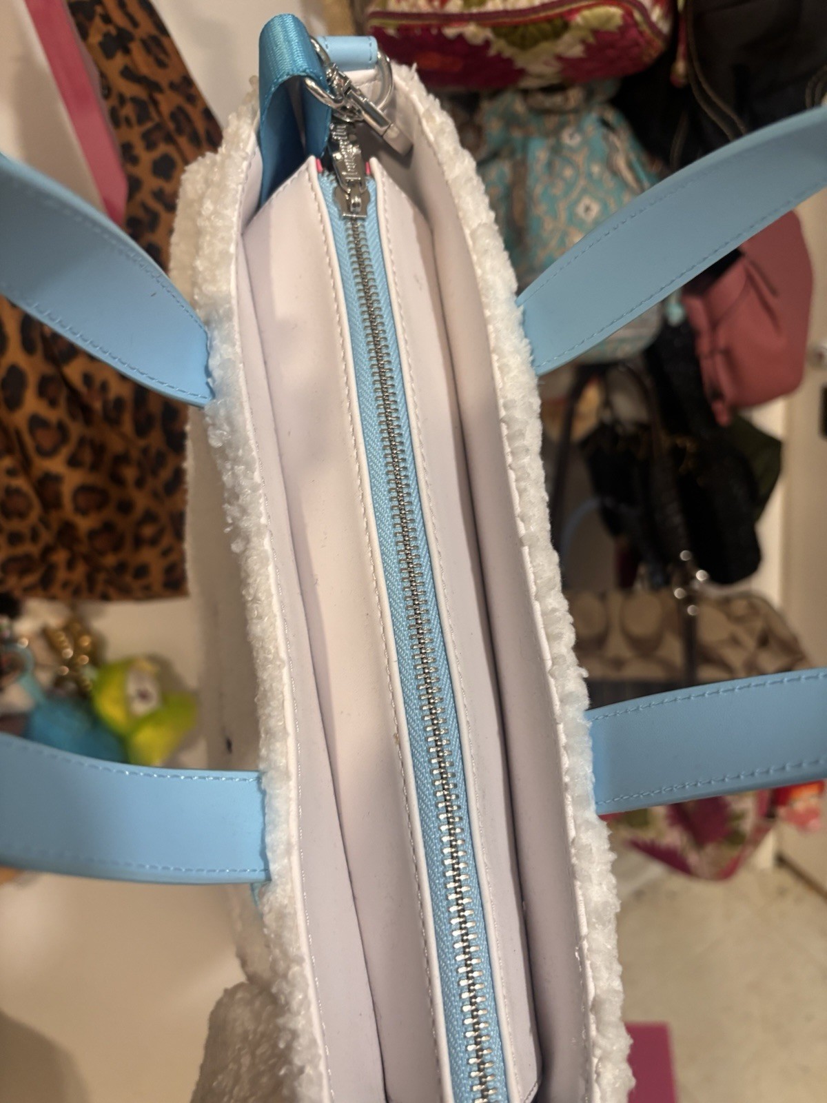 Loungefly Sanrio Cinnamoroll White Sherpa Tote Zip Top Blue Handles Pink Lining