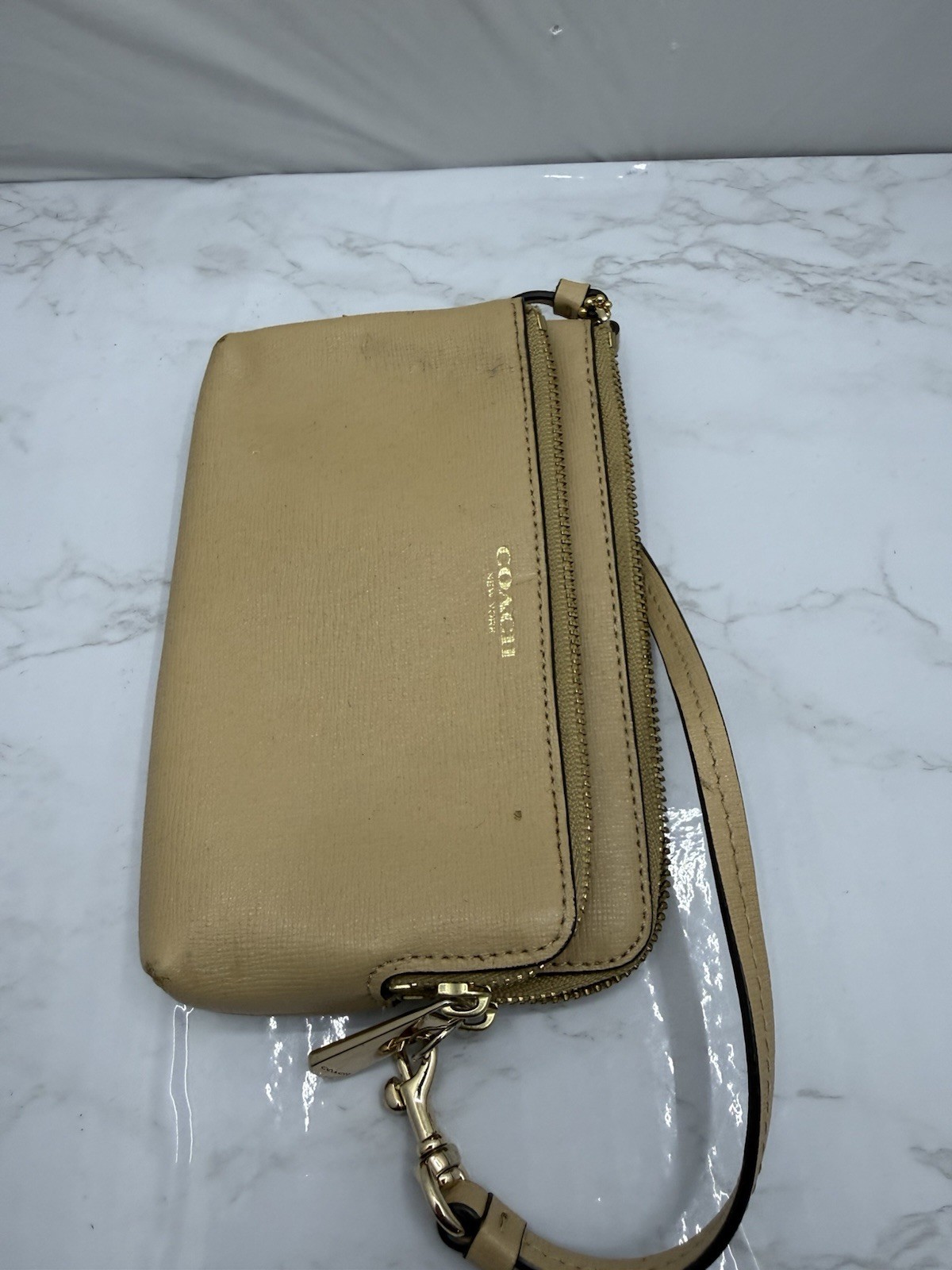 Coach Leather Wristlet Clutch Purse Double Zip-around Pockets Light Brown *READ