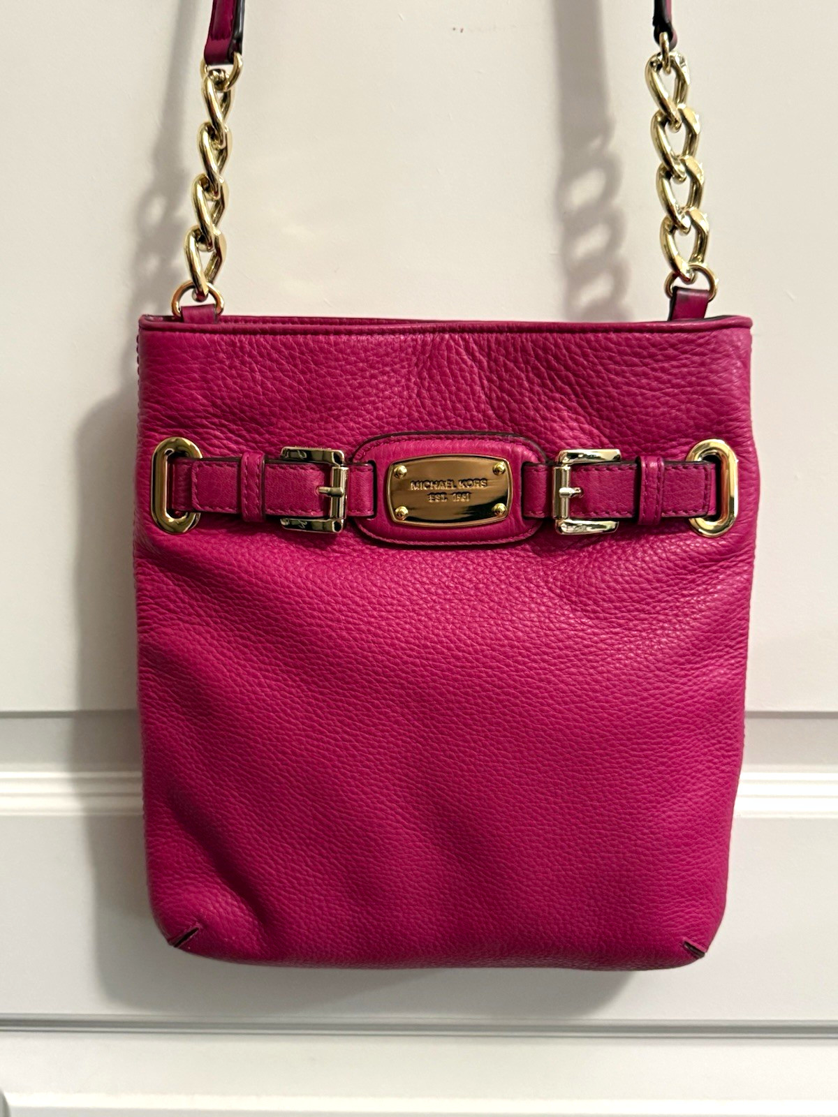 Michael Kors Pink Pebbled Shoulder Bag Gold Hardware Magnetic Closure