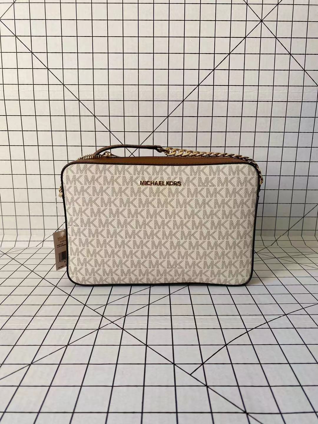NWT Michael Kors Jet Set Large PVC Vanilla Signature MK Crossbody Bag