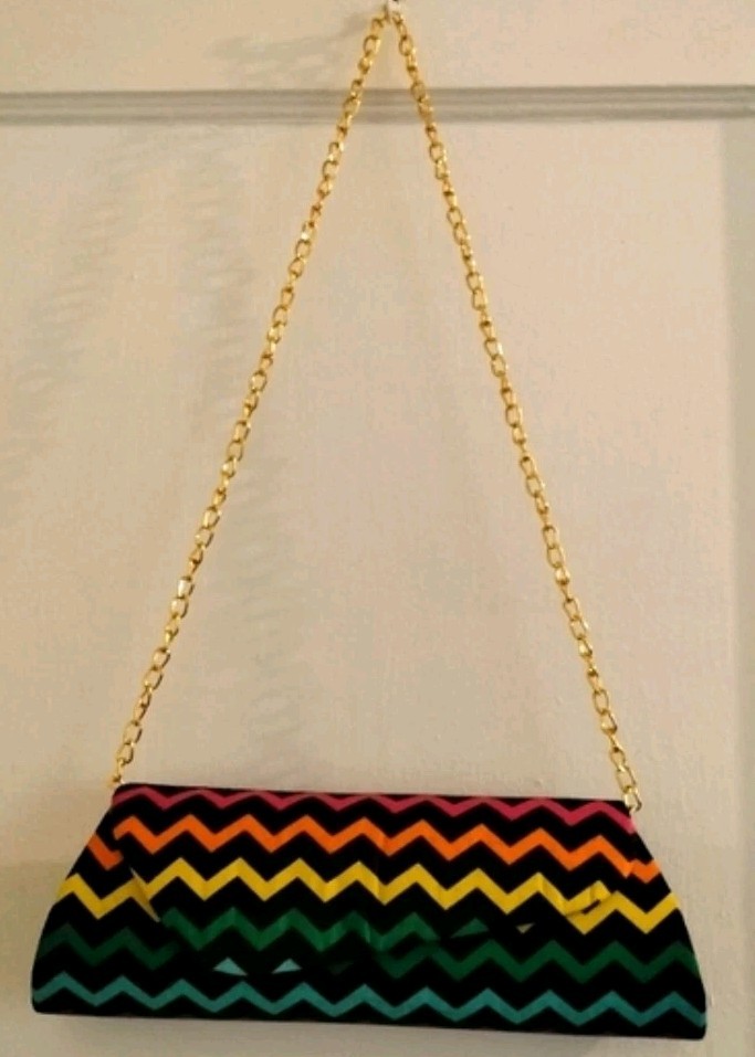 Pre-owned Women Zig Zag Multi Color Shoulder Strap Bag