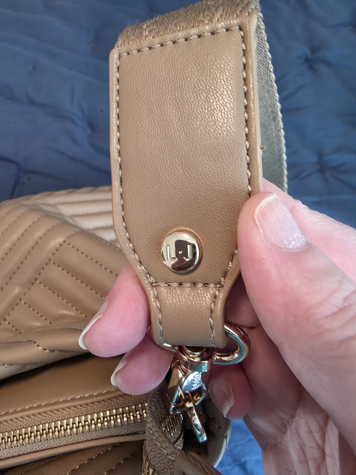LIU JO ACHALA BAG/PURSE REMOVABLE STRAPS WITH COIN PURSE TAN GREAT CONDITION