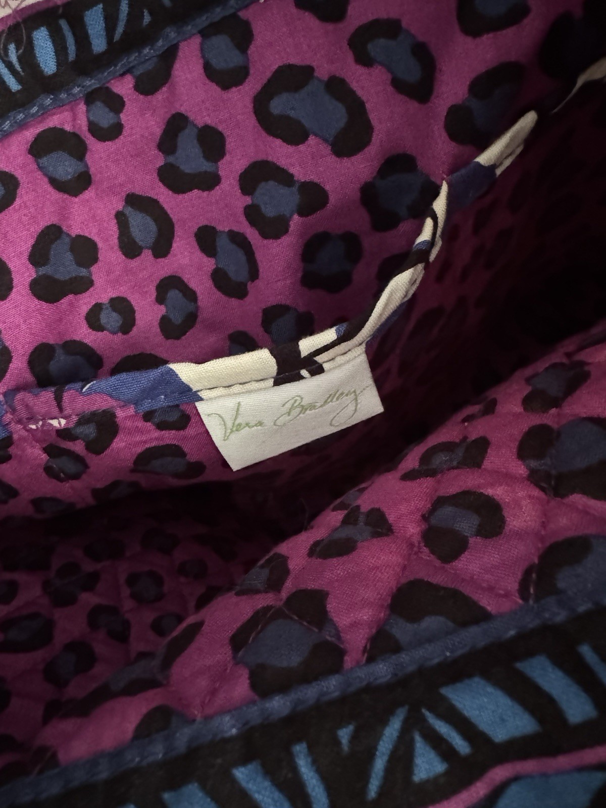 Vera Bradley African Violet Toggle Button Bag Quilted Perfect EUC T1