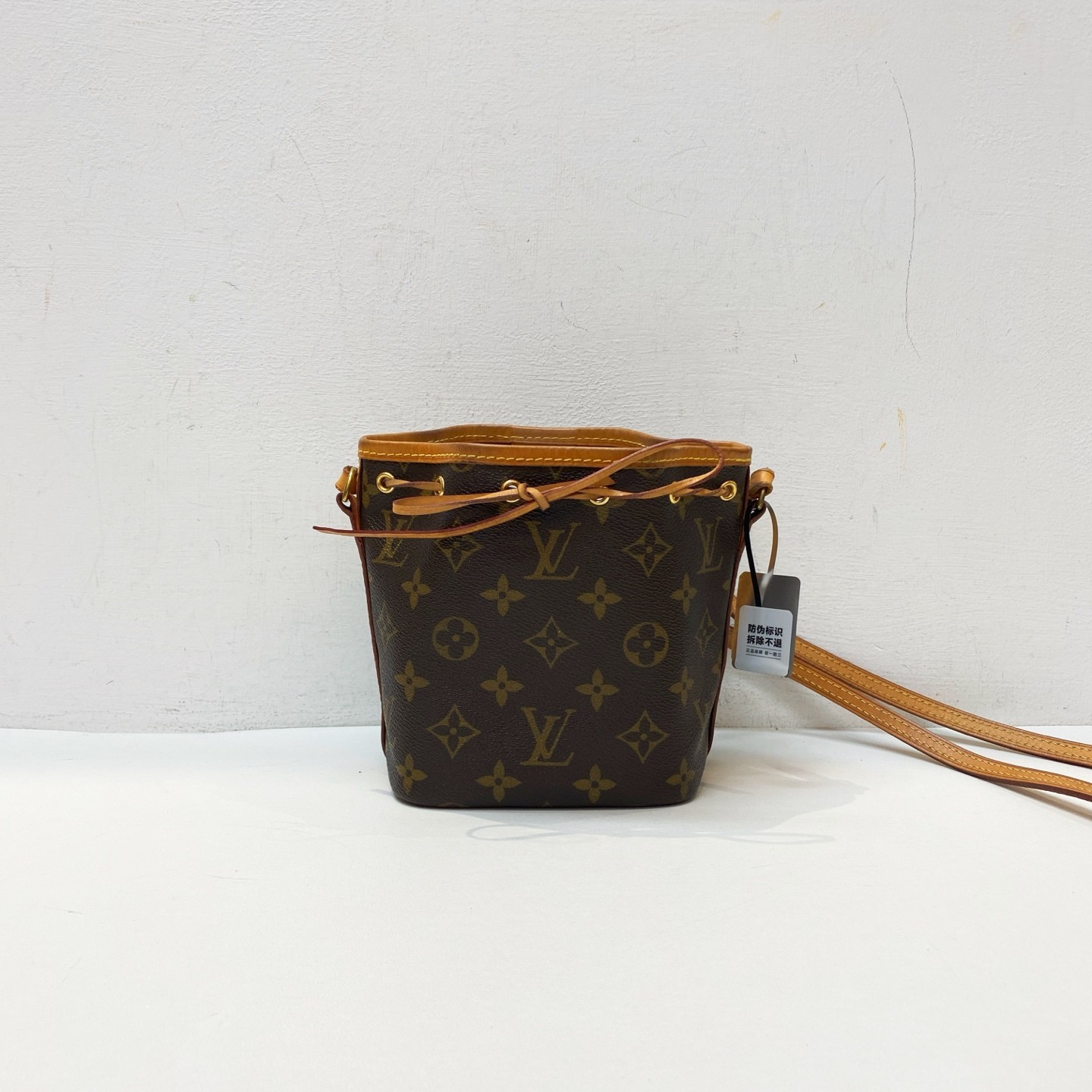 Pre-loved Louis Vuitton Monogram Nano Noé Drawstring Bucket Crossbody Bag