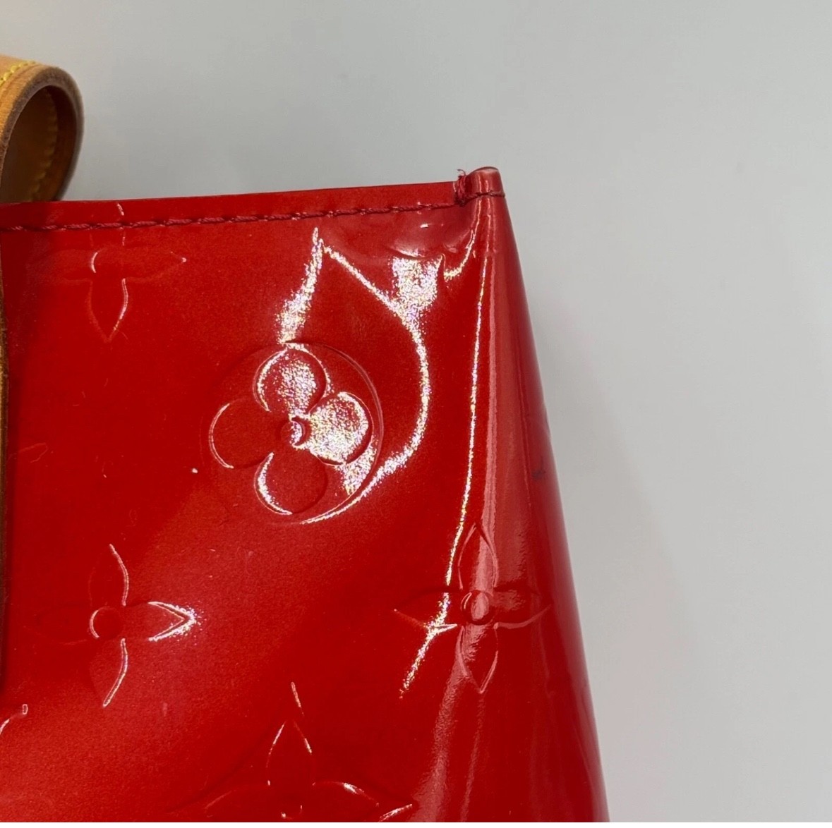 Louis Vuitton Reade Shoulder Bag PM Red Leather
