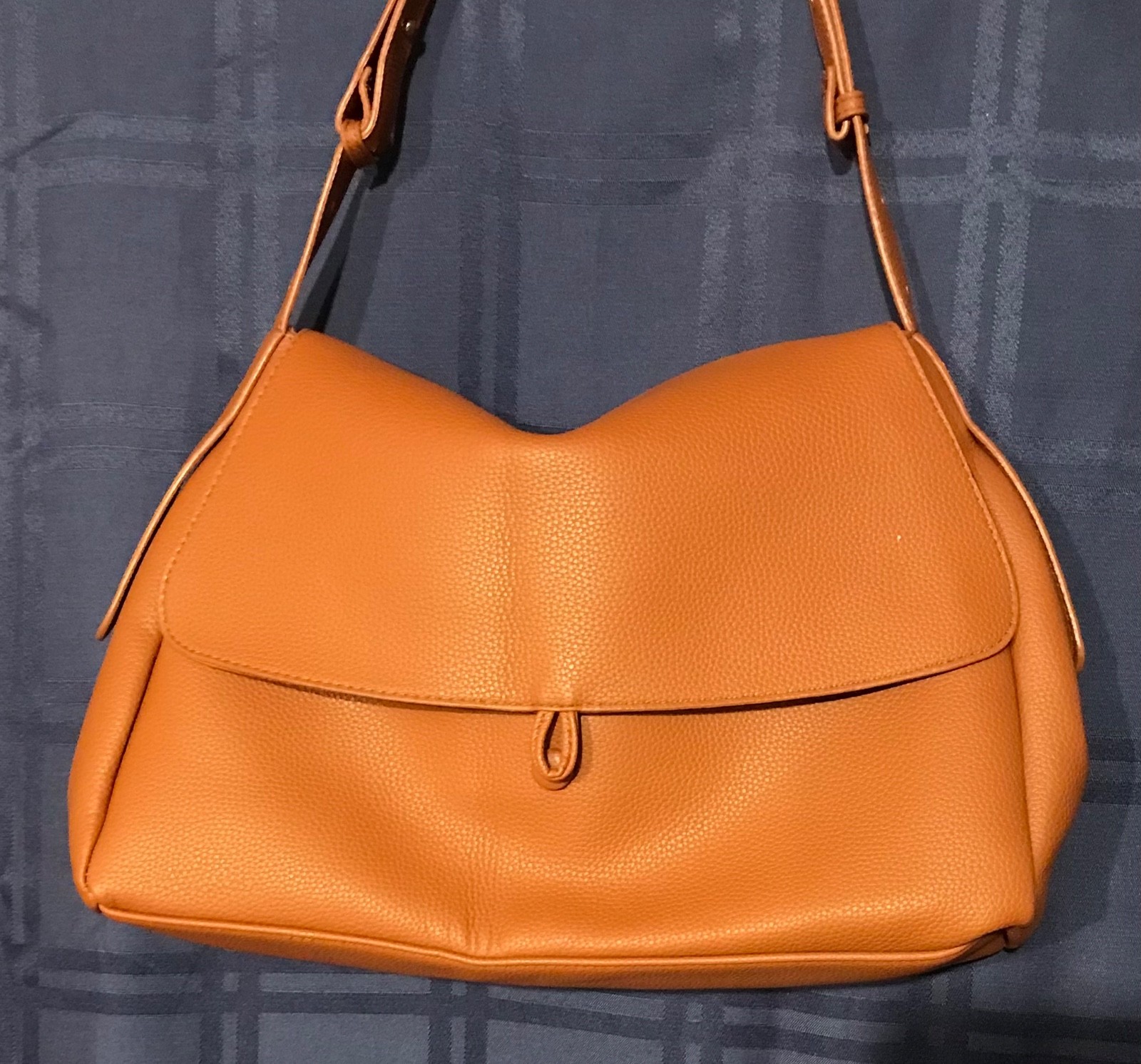 NEW Medium-Sized Shoulder Bag, Caramel, fully lined, 8.5”x15”x4”