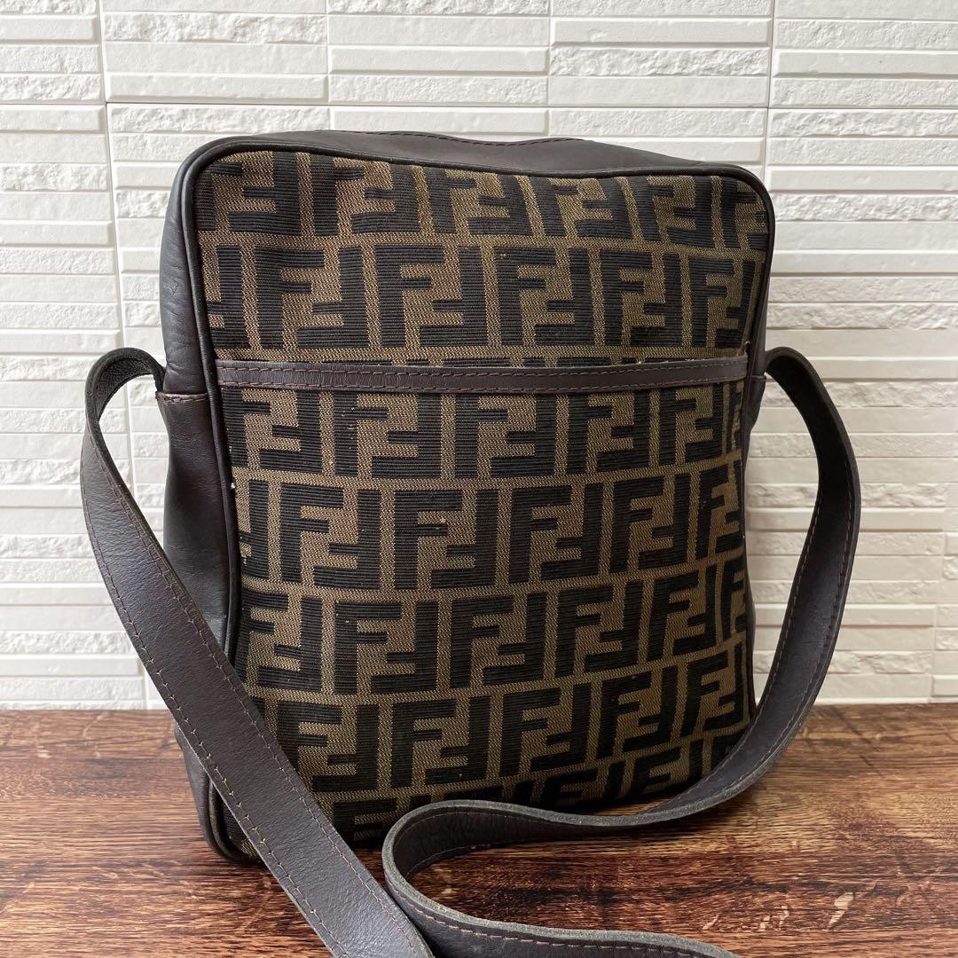 FENDI Canvas Leather Zucca Pattern Shoulder Bag Brown 11a