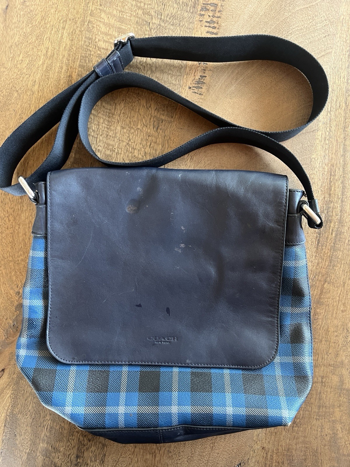 COACH Charles Messenger Crossbody Bag Pebbled Leather Blue Plaid G1677-F55490