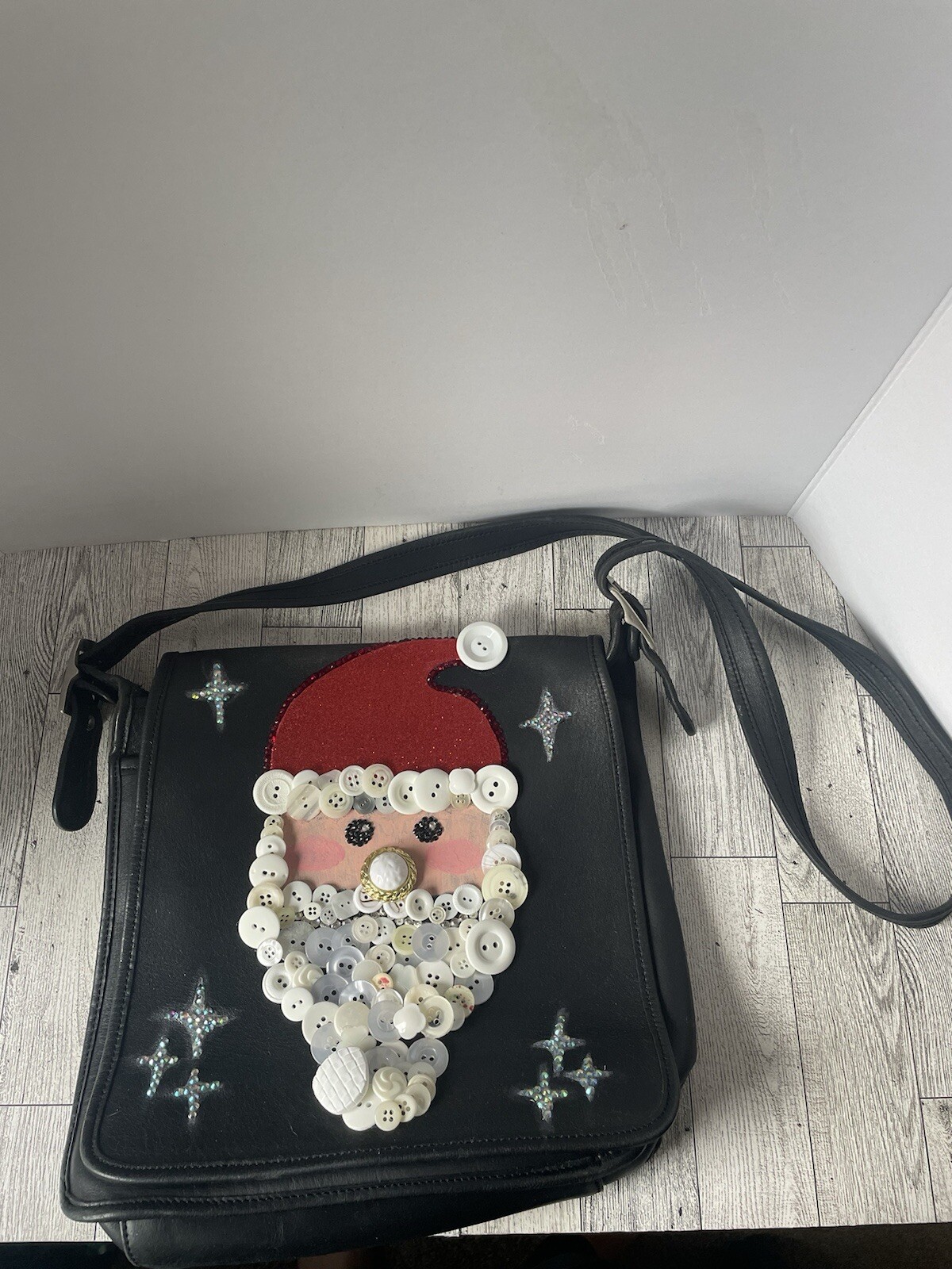St Nick Santa Clause Button/Rhinestones Beautiful Art Purse