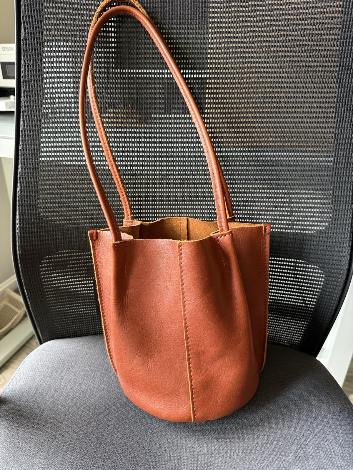 Portland Leather Goods – Devan Bucket Tote