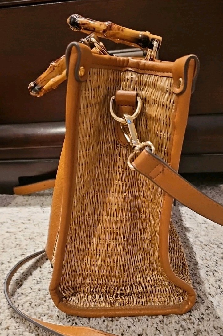 INC INTERNATIONAL CONCEPTS CROSSBODY PURSE MED STRAW FAUX LEATHER BAMBOO HANDLES
