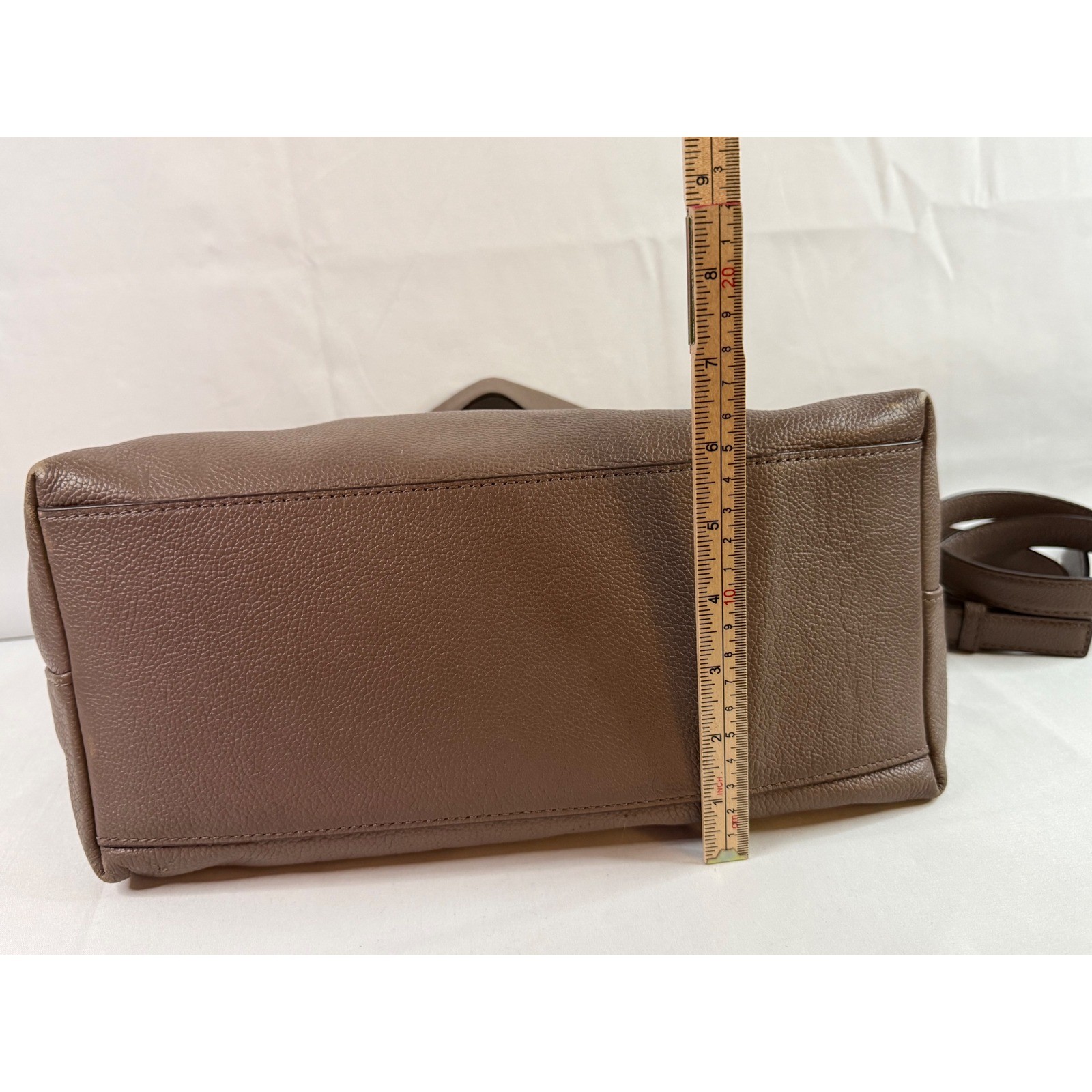 Kate Spade New York Pebbled Leather Hobo Bag Taupe Brown Silver Hardware Large