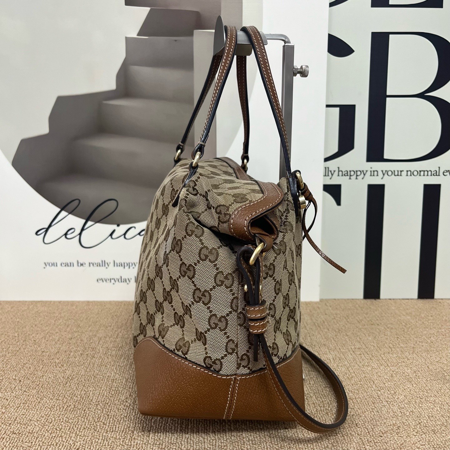 Gucci Pre-Owned Authentic Shoulder Bag Monogram 28*14*24 Canvas
