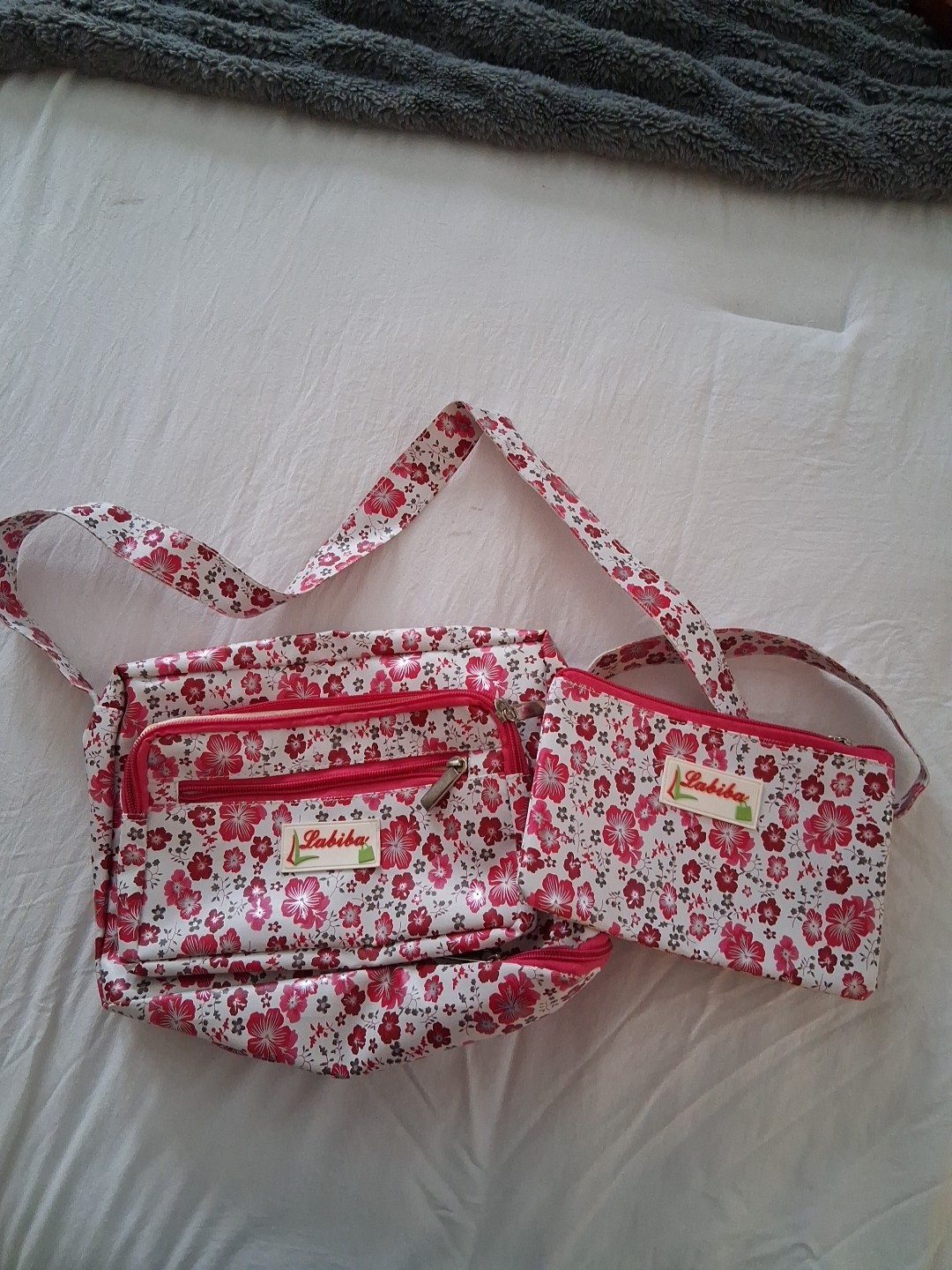 Labiba Handbag With Makeup Bag. Pink Floral 4 Compartments 11×8