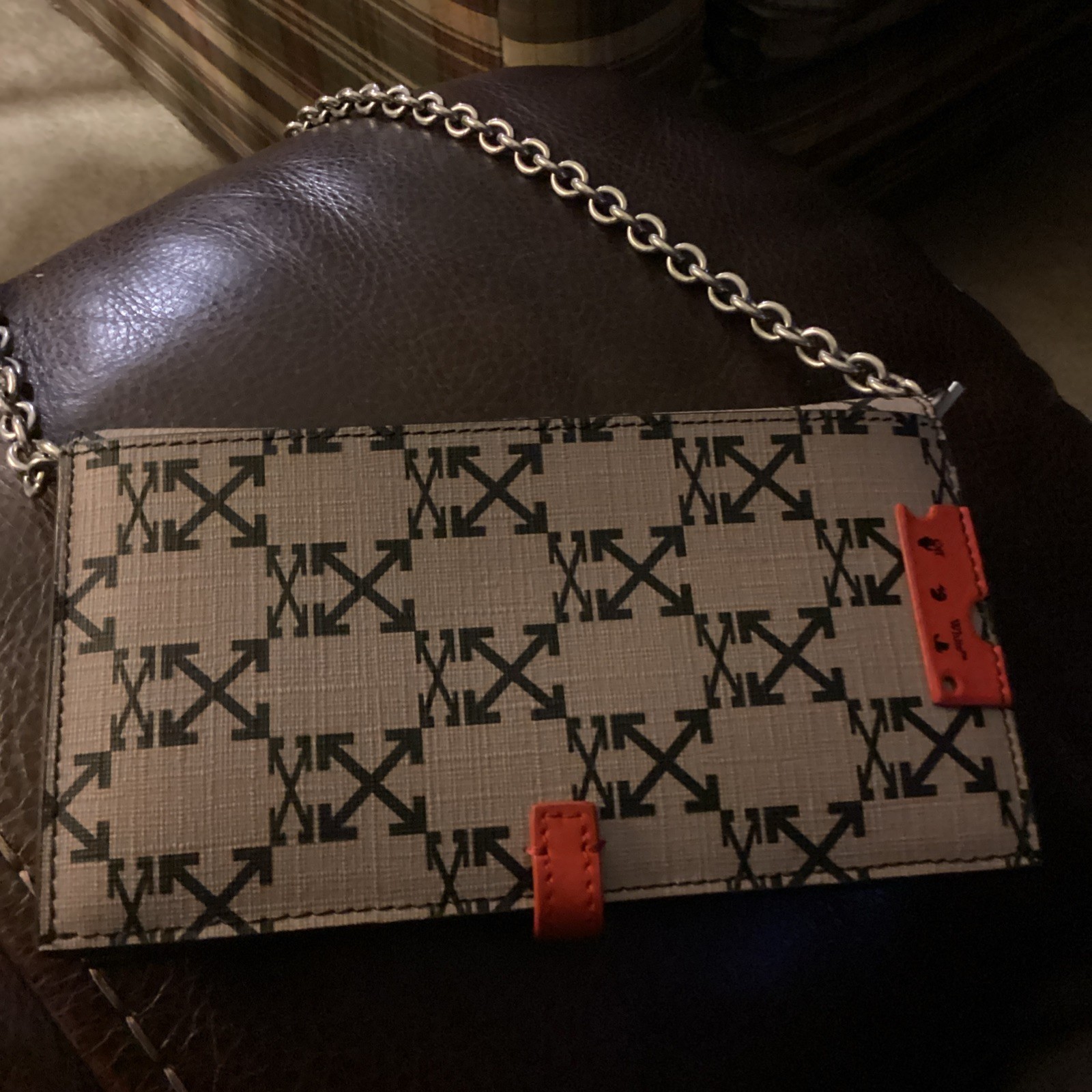 OFF-WHITE Chain Strap Wallet Arrows Monogram Brown Black Red w/dust Bag.