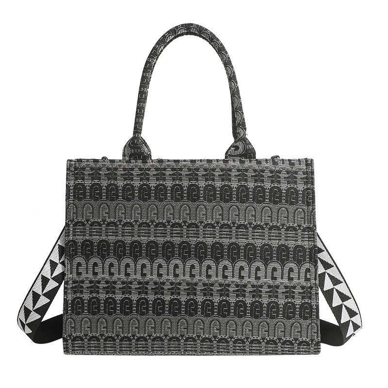 Stylish Versatile Women’s Shoulder Bag Large Capacity Crossbody Top Handle Bag