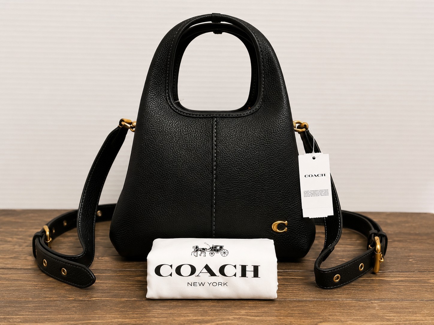 Original Coach Women’s Lana 23 Leather Shoulder Bag – With Tags