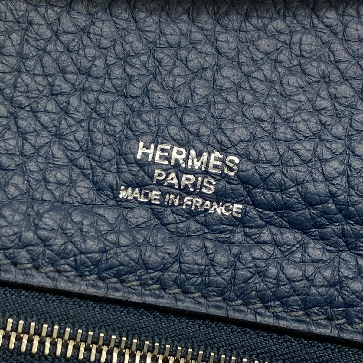 HERMES Victoria Cabas 32 Dark Navy Taurillon Clemence Square L Tote Bag