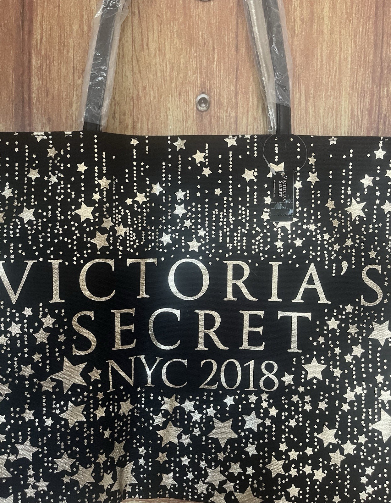 NWT Victoria’s Secret – NYC Fashion Show 2018 Tote Bag – Black with Gold Stars