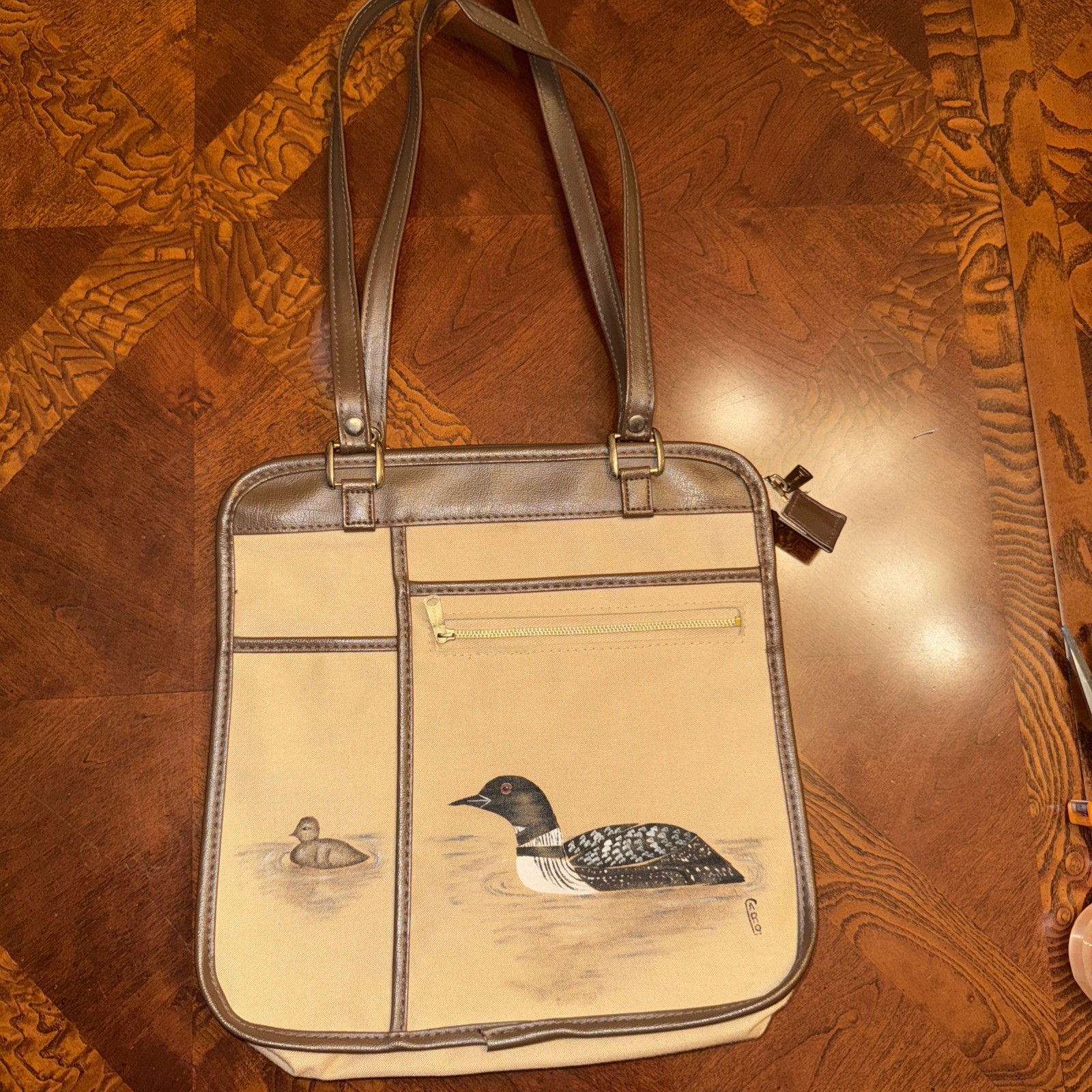 Interpret Vintage Tote Shoulder Bag Purse. Duck Embellishment. Brown. Unique