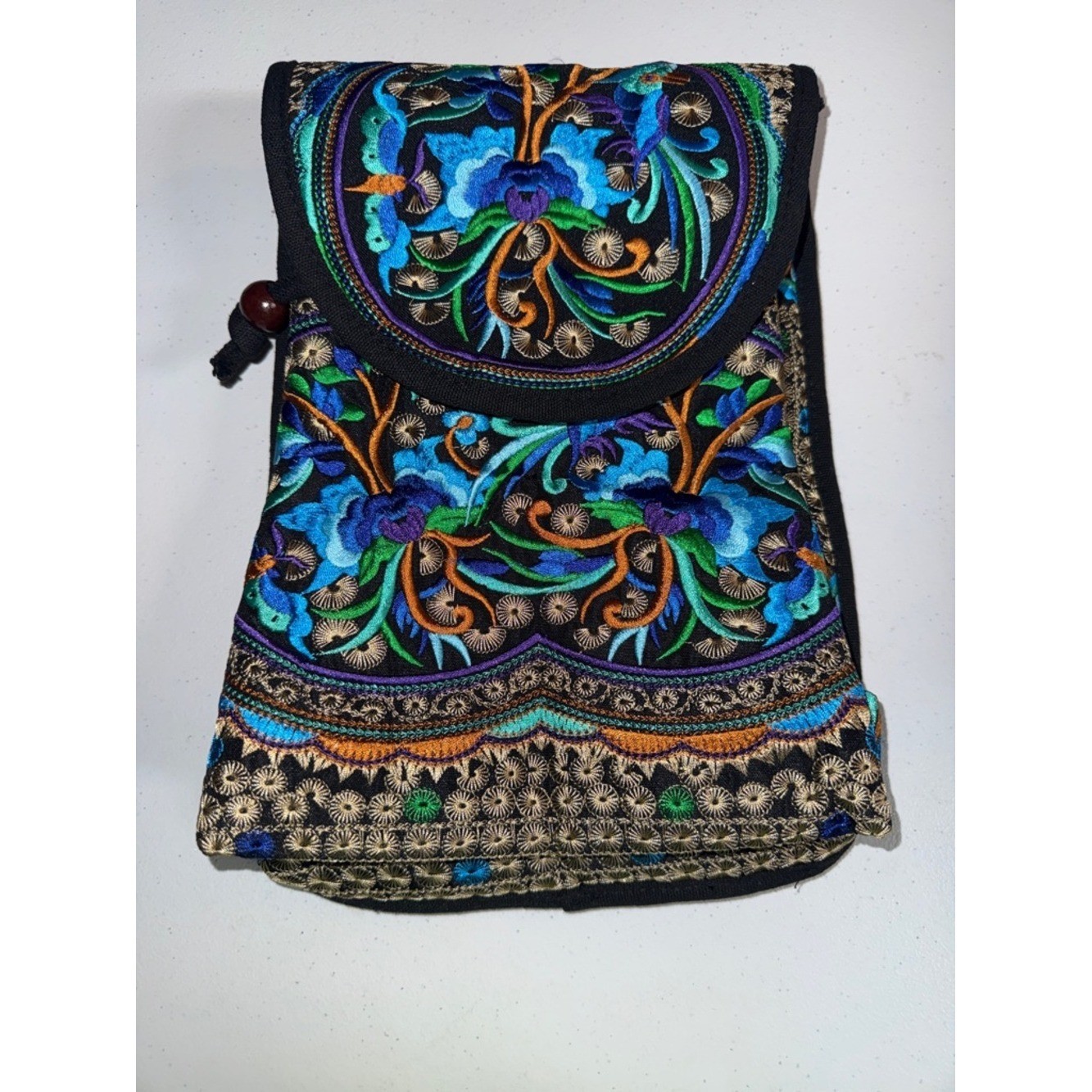 Source Unknown Black Embroidered Floral Crossbody with Blue & Green Accents