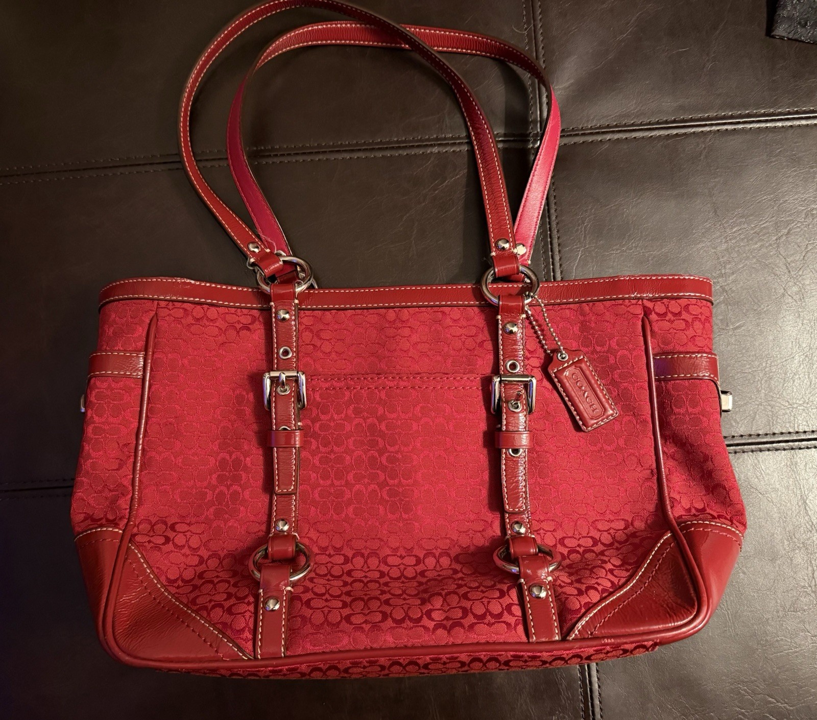 Coach Signature, Cherry Red, SoHo Y2KBag, Zip Top, Lined, Inner Pockets
