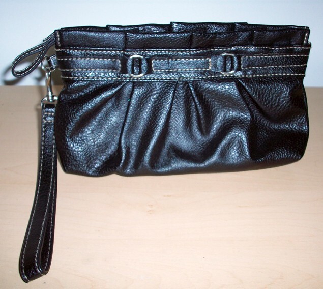 VAN HEUSEN Black Faux Leather Wristlet Small Handbag Mini Purse Detachable Strap