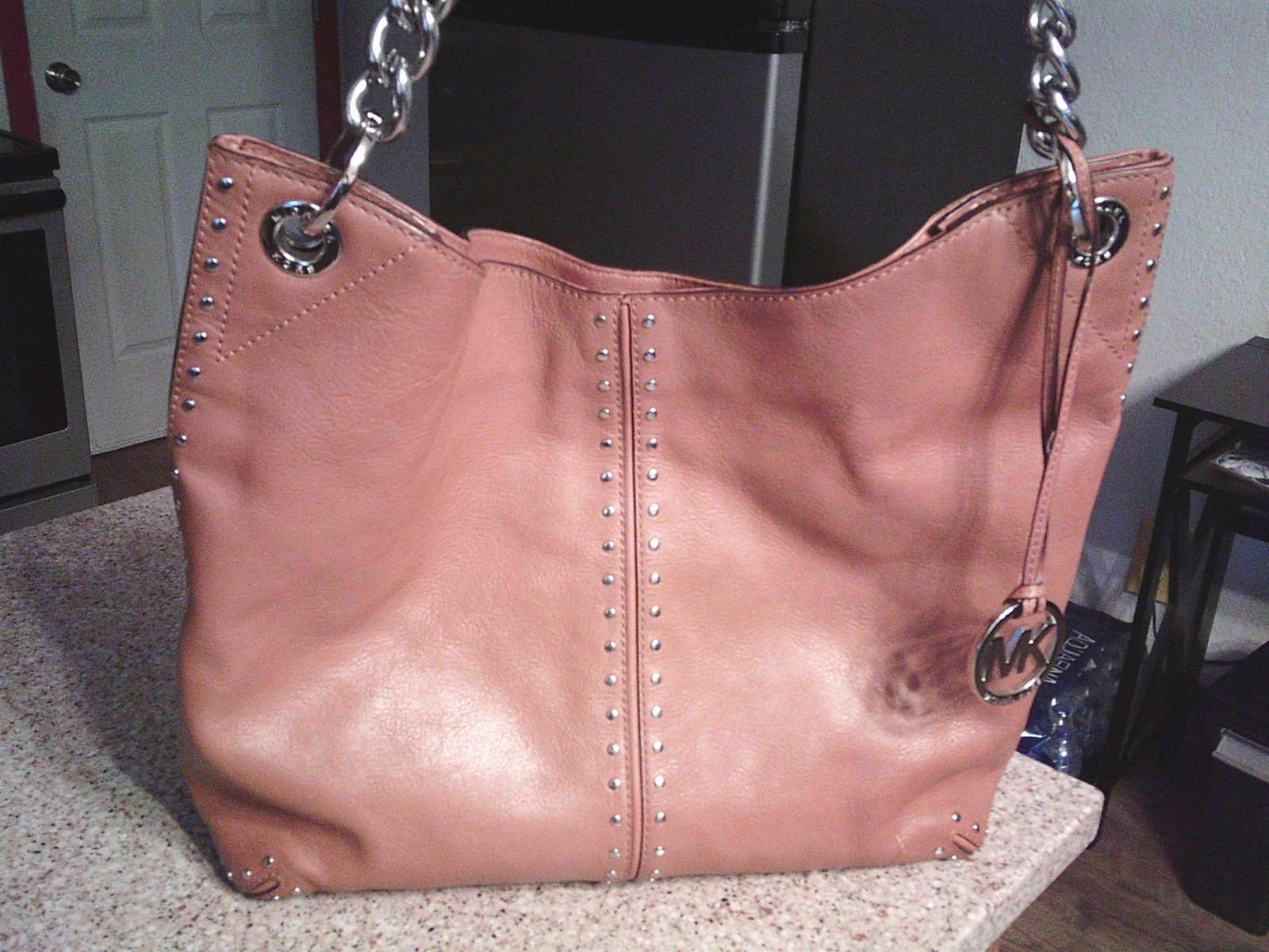 MICHAEL KORS UPTOWN ASTOR HOBO SHOULDER BAG