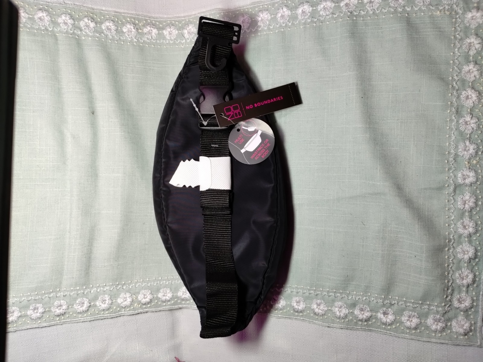 No Boundaries Fanny Pack NWT Black Adjustable Cruise Travel Theme Parks Shopping