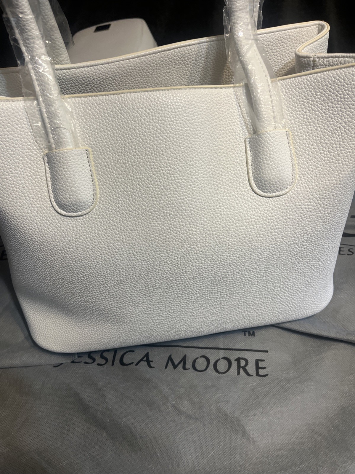 New Jessica Moore White Luxe Pebbled Faux Leather Tote Bag 4 pc. Deluxe Set