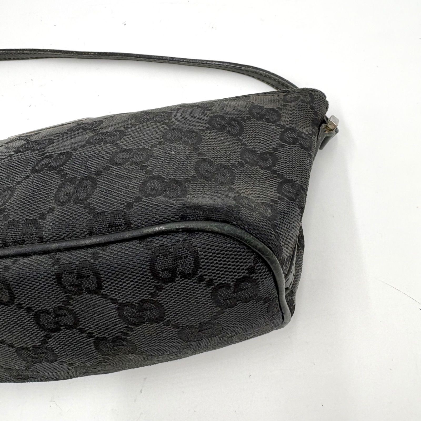 Auth GUCCI GG Canvas SV Plate Accessory Pouch Handbag Black 039 1103 2Y9577