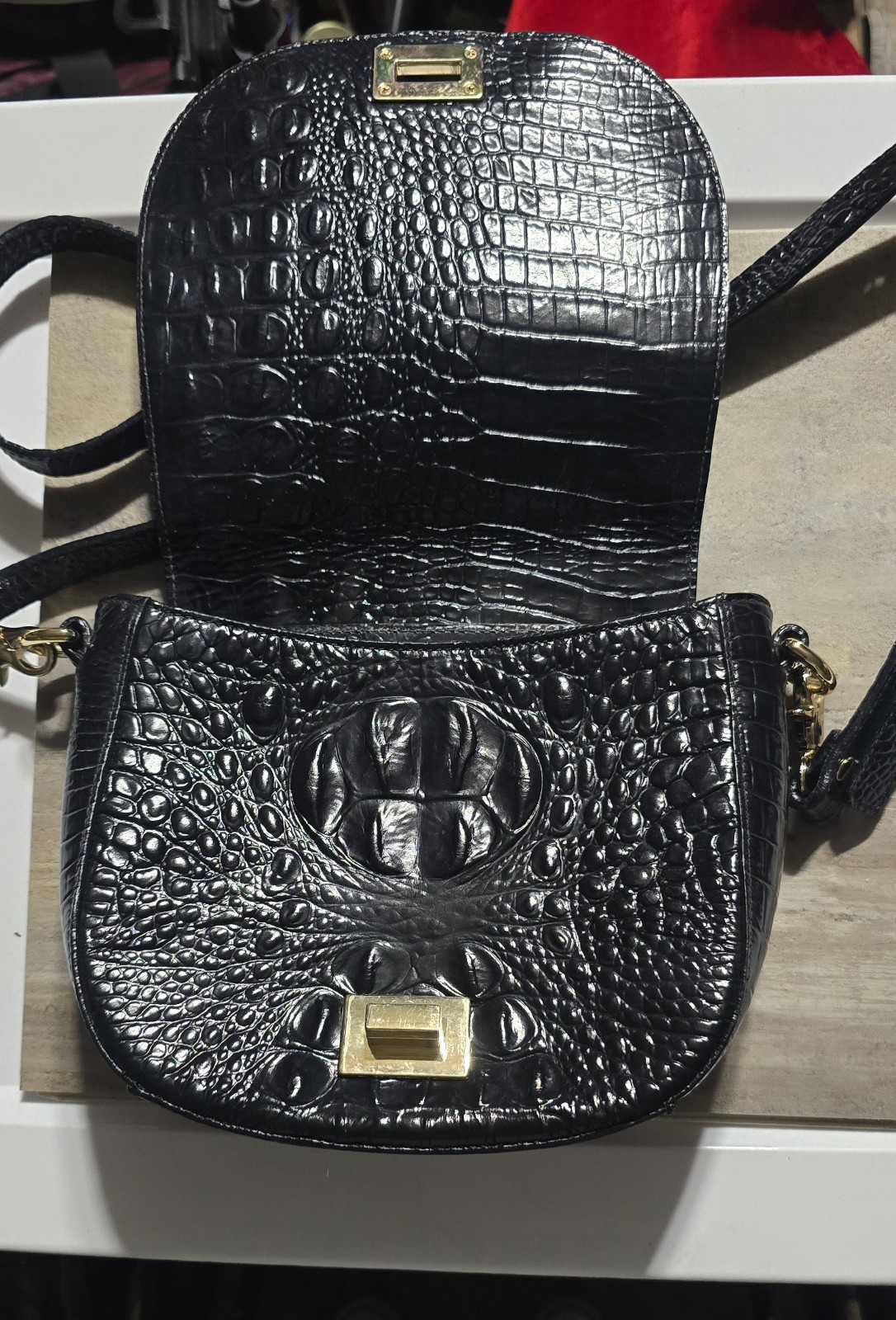 Women’s Black Croc Embossed Small Crossbody Bag Gold Hardware Turn Lock Zip